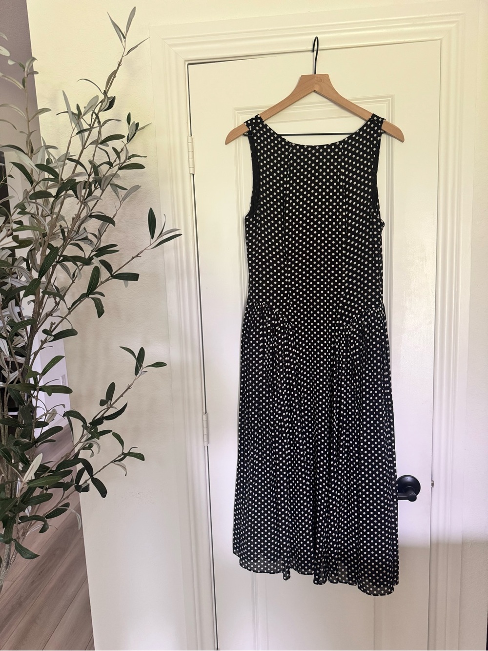 Reformation Midi Dress - Picture 9 of 12